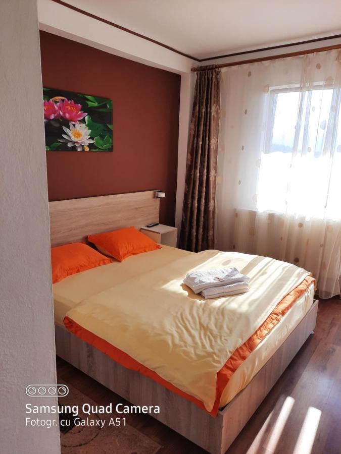 Vila Panda Hotel Ranca Exterior photo