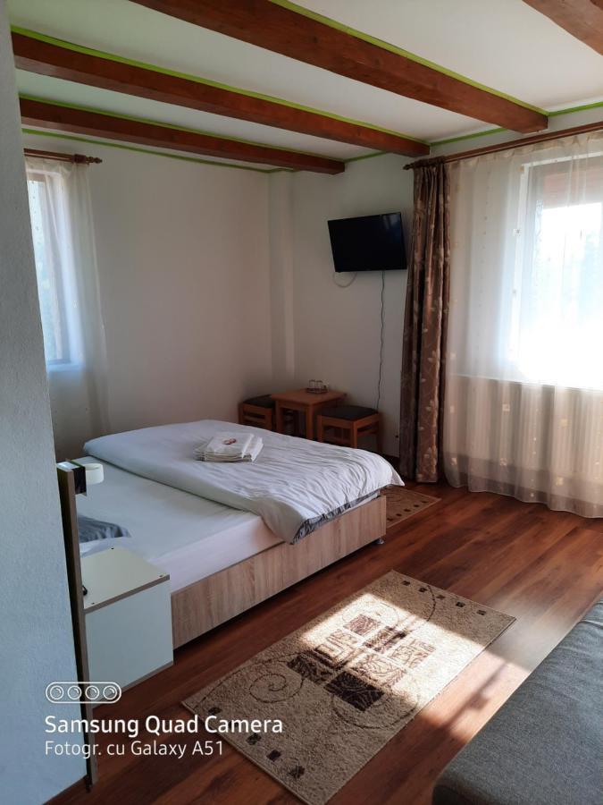 Vila Panda Hotel Ranca Exterior photo