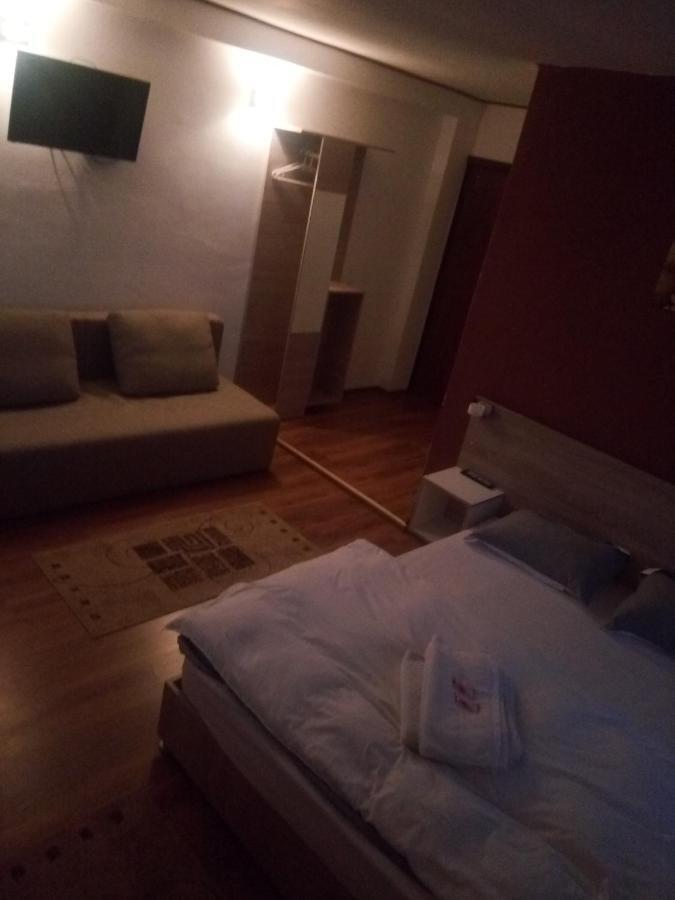 Vila Panda Hotel Ranca Exterior photo